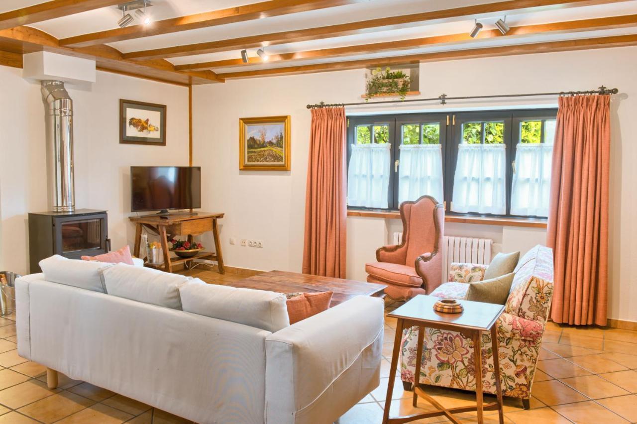 Casas Rurales El Llugaron Miravalles Екстериор снимка