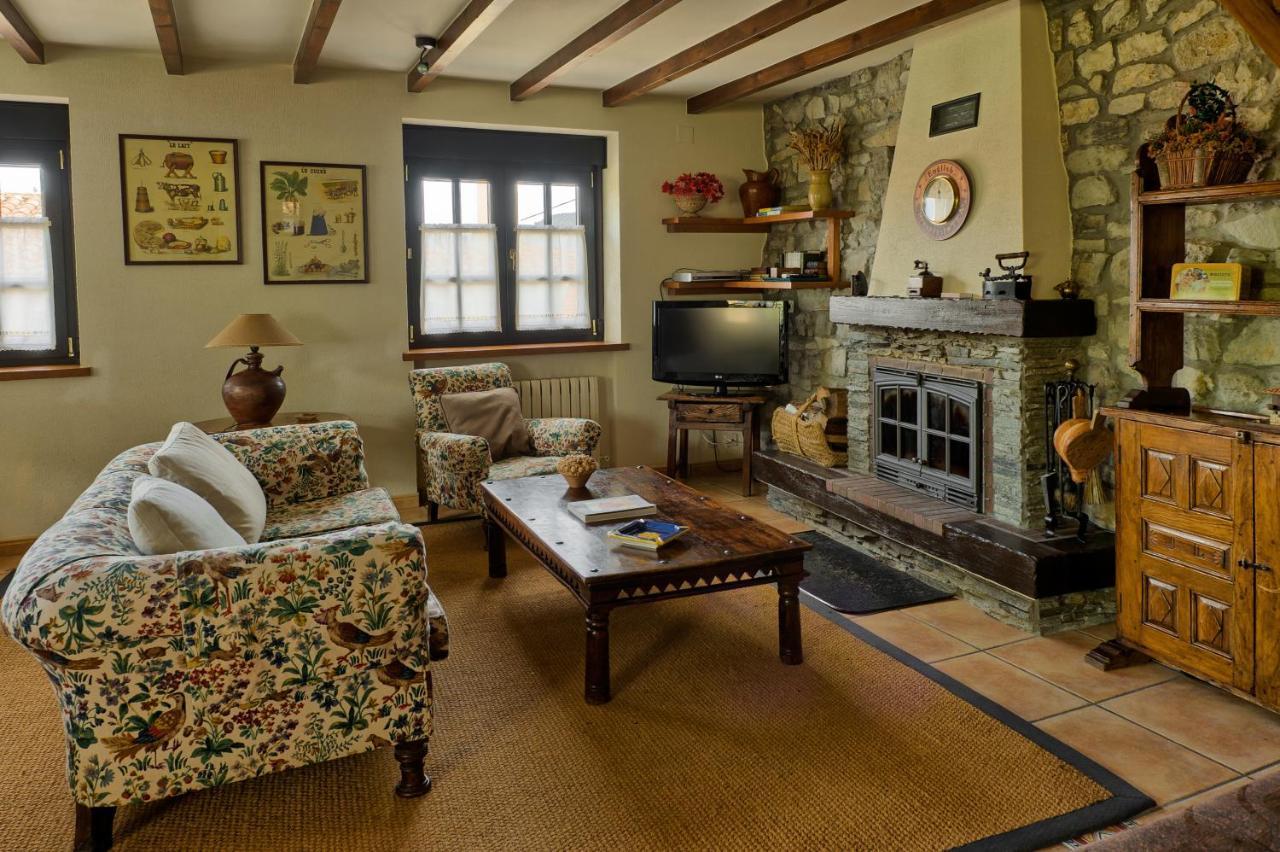Casas Rurales El Llugaron Miravalles Екстериор снимка