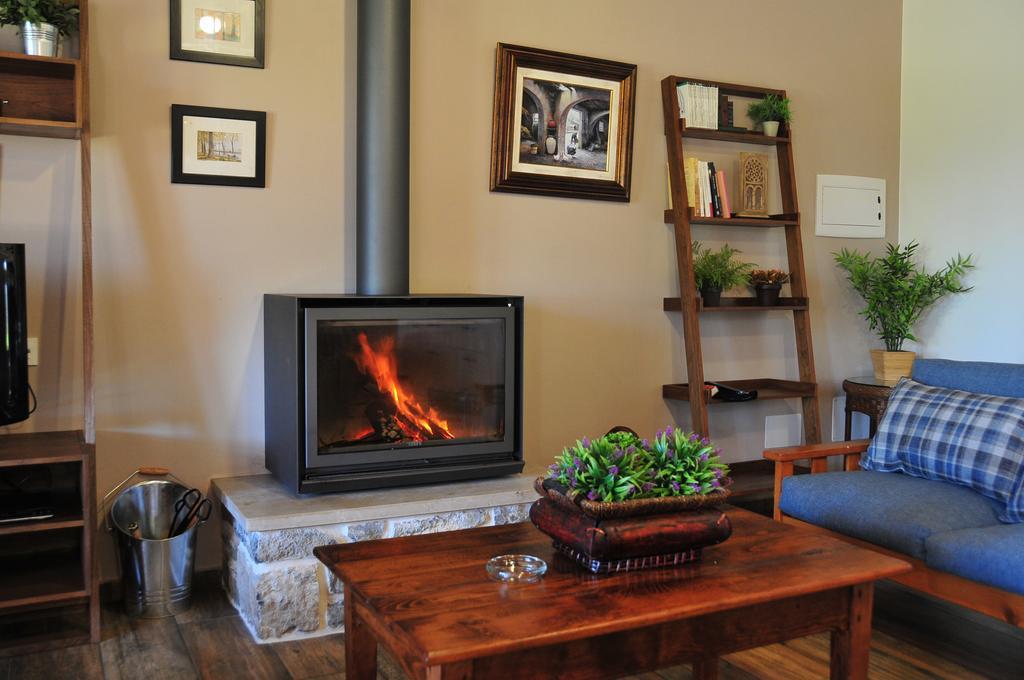 Casas Rurales El Llugaron Miravalles Екстериор снимка