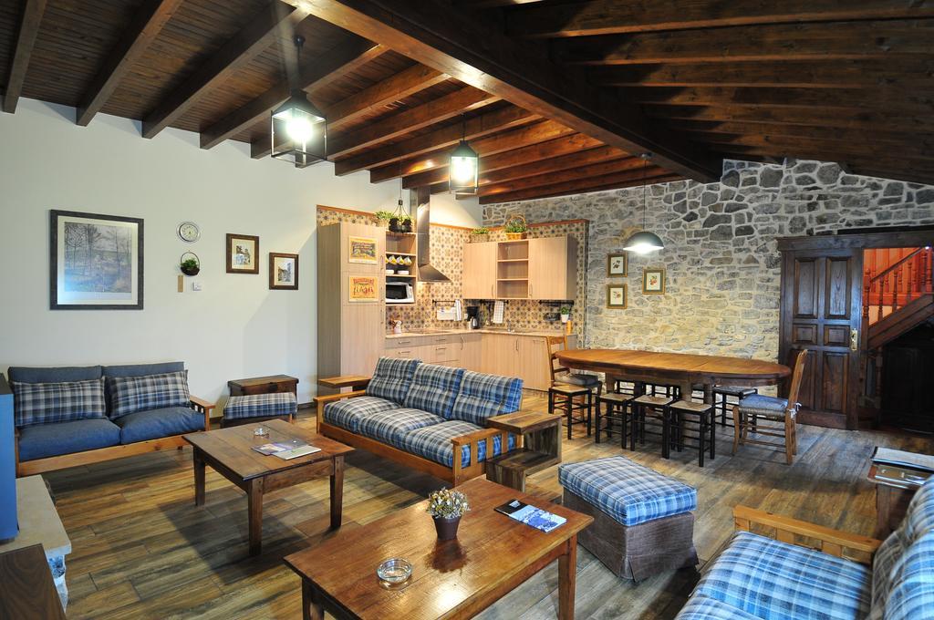 Casas Rurales El Llugaron Miravalles Екстериор снимка
