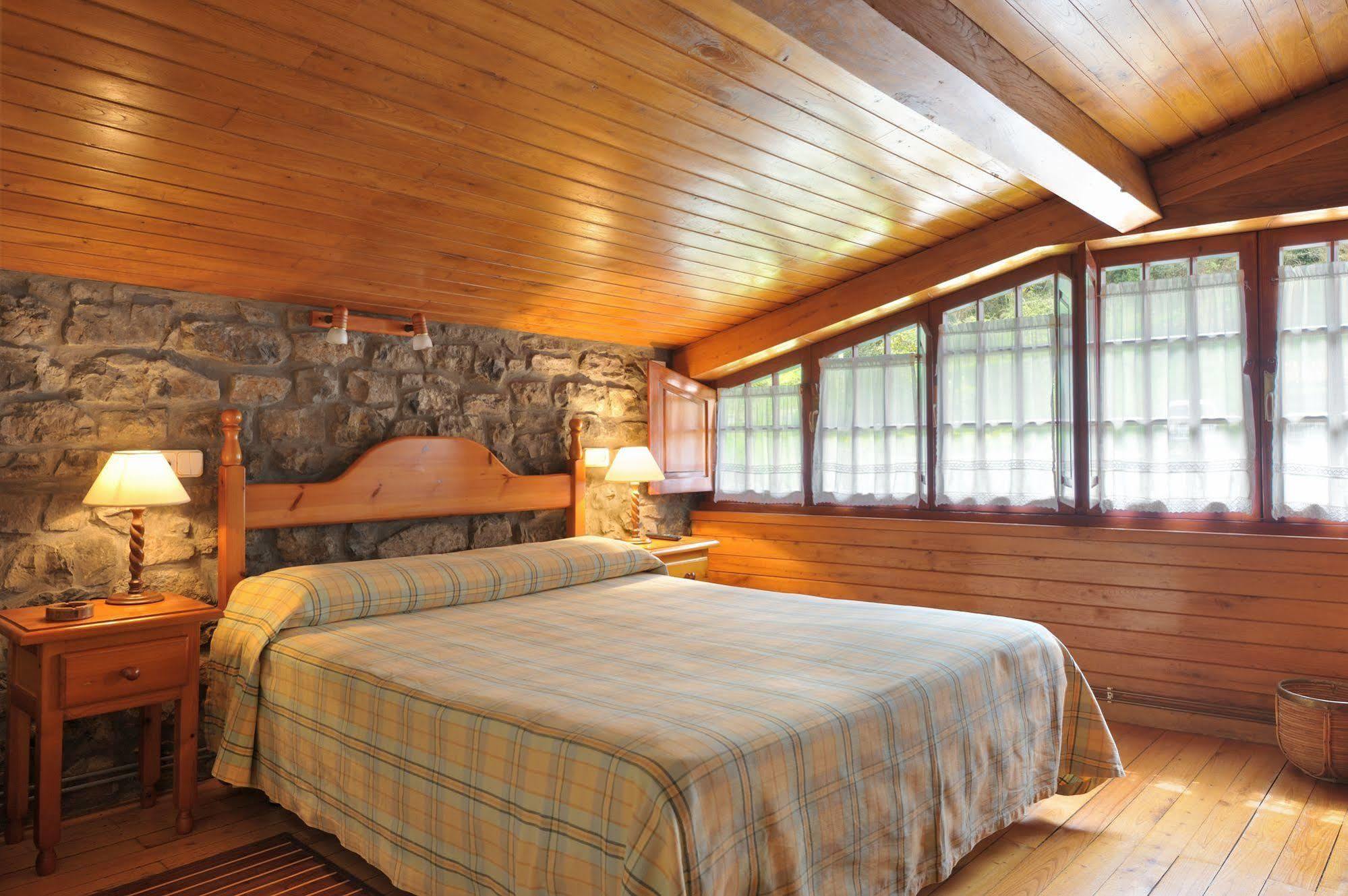 Casas Rurales El Llugaron Miravalles Екстериор снимка